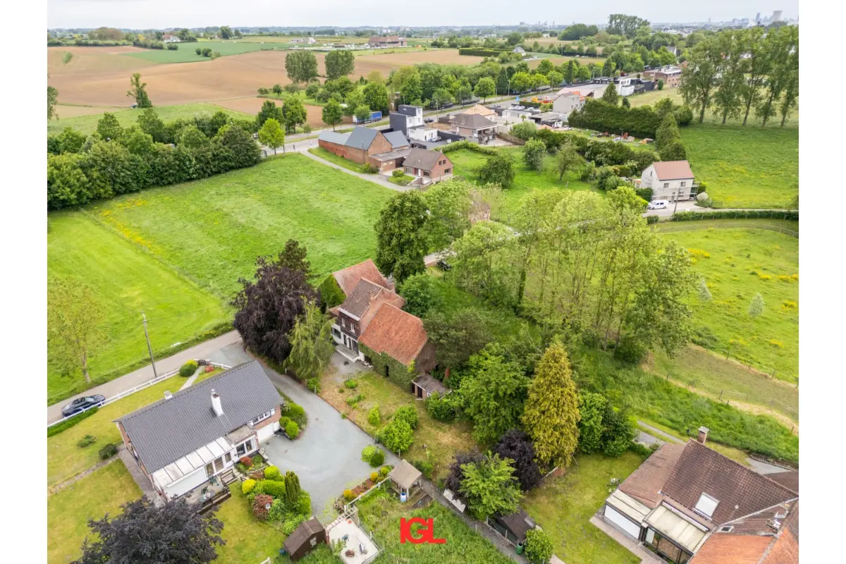 Handelszaak te  koop in Lot 1651 459000.00€ 2 slaapkamers 174.00m² - Zoekertje 768733