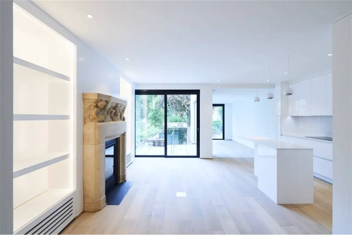 Appartement te  koop in Ukkel 1180 1700000.00€ 4 slaapkamers 230.00m² - Zoekertje 768930