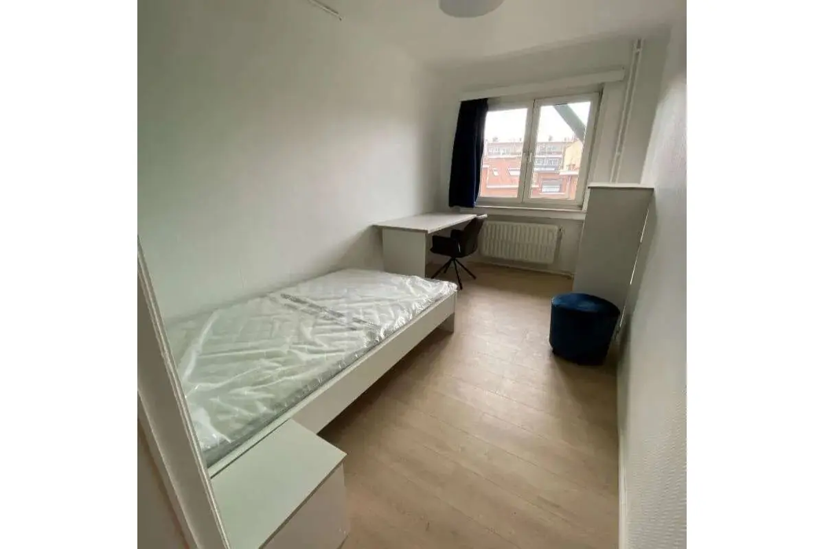 Appartement te  huur in Sint-Lambrechts-Woluwe 1200 1000.00€  slaapkamers 14.00m² - Zoekertje 769039