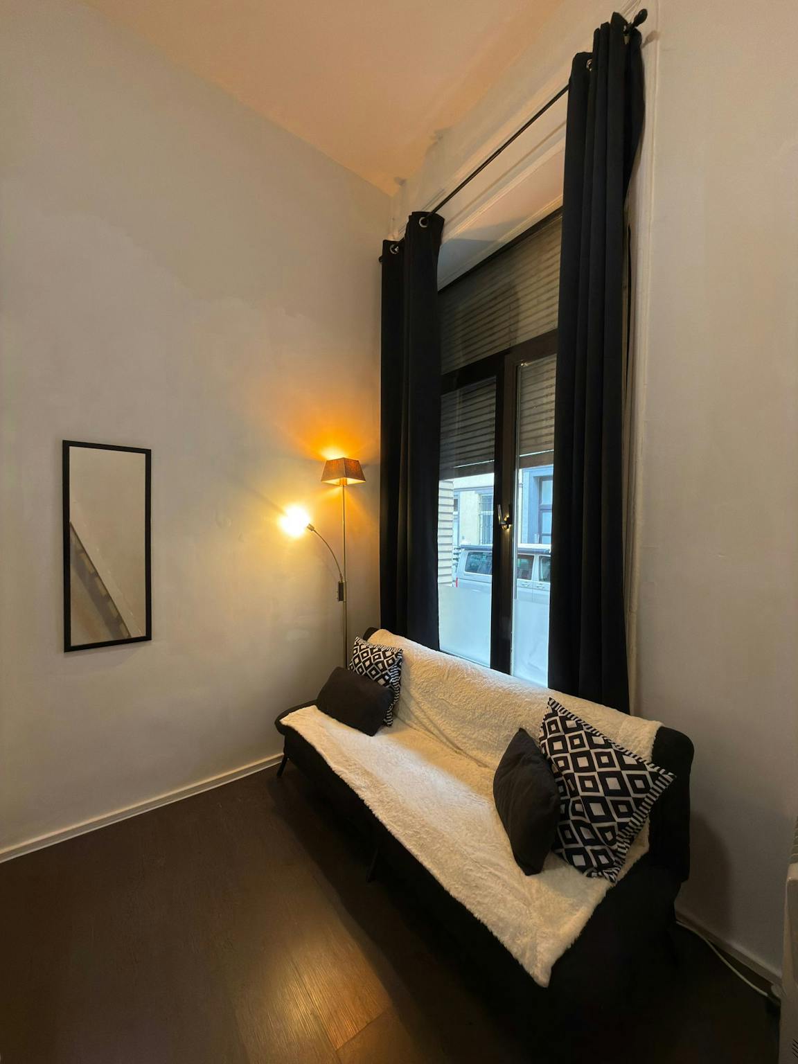 Appartement à louer à Bruxelles 1000 886.00€ 1 chambres 25.00m² - annonce 769213