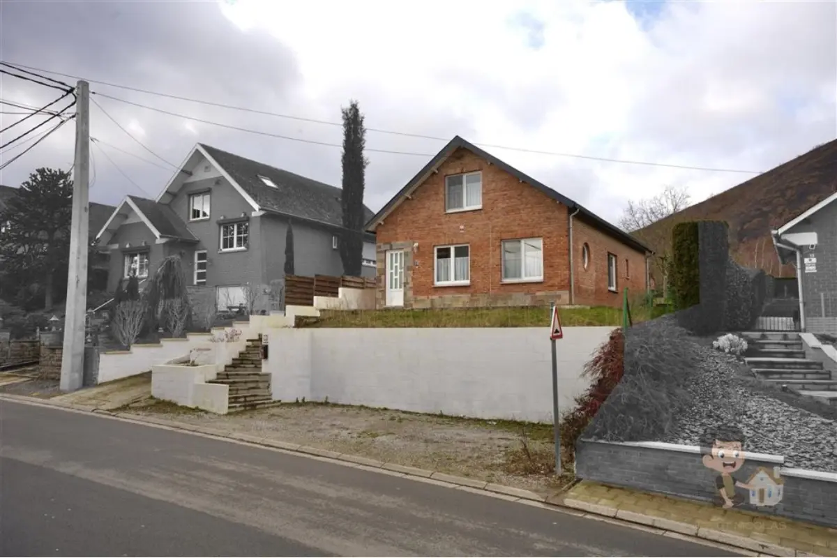 Villa te  koop in Bouffioulx 6200 379000.00€ 3 slaapkamers 166.00m² - Zoekertje 769560