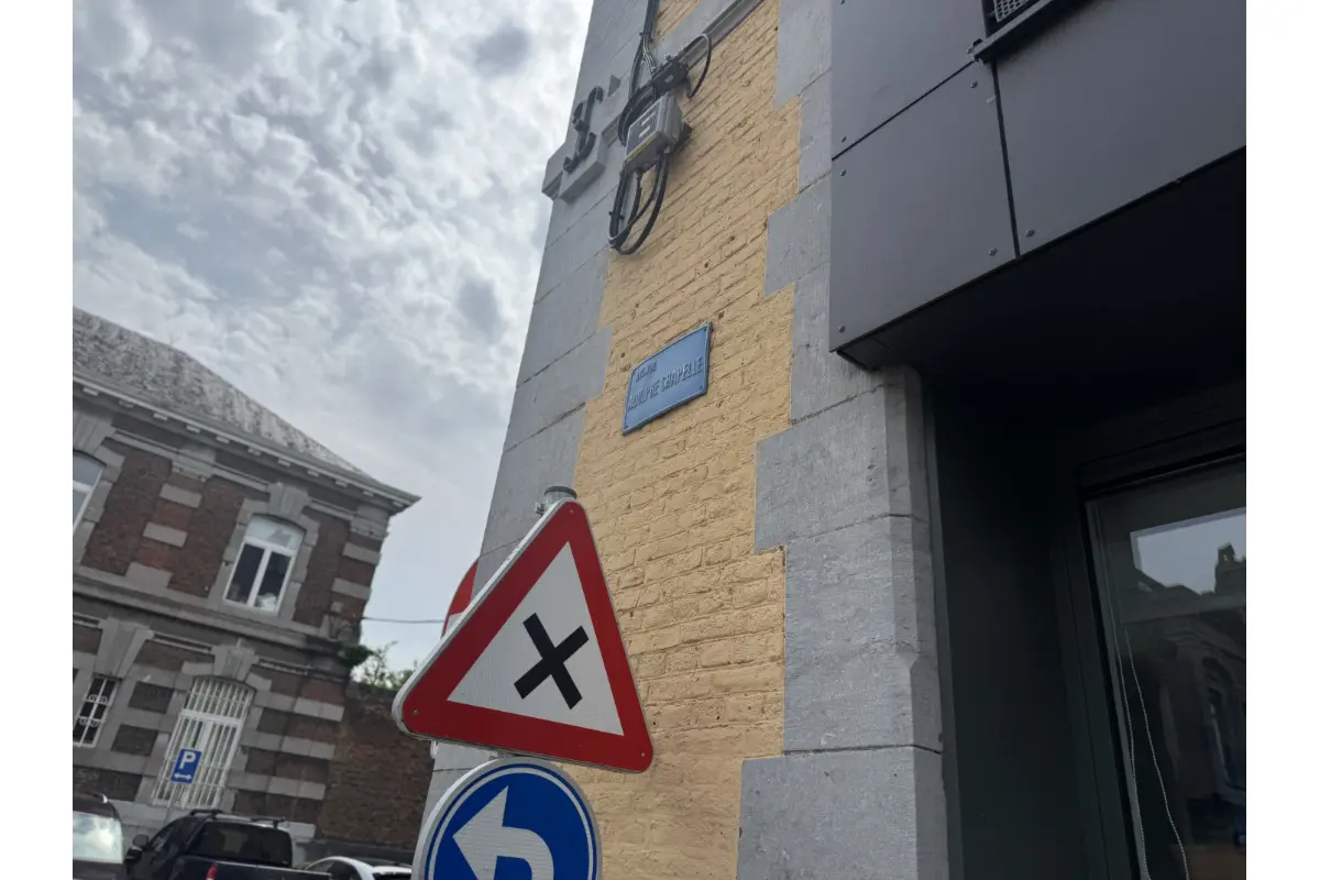 Parking & garage te  huur in Hoei 4500 85.00€  slaapkamers m² - Zoekertje 769610