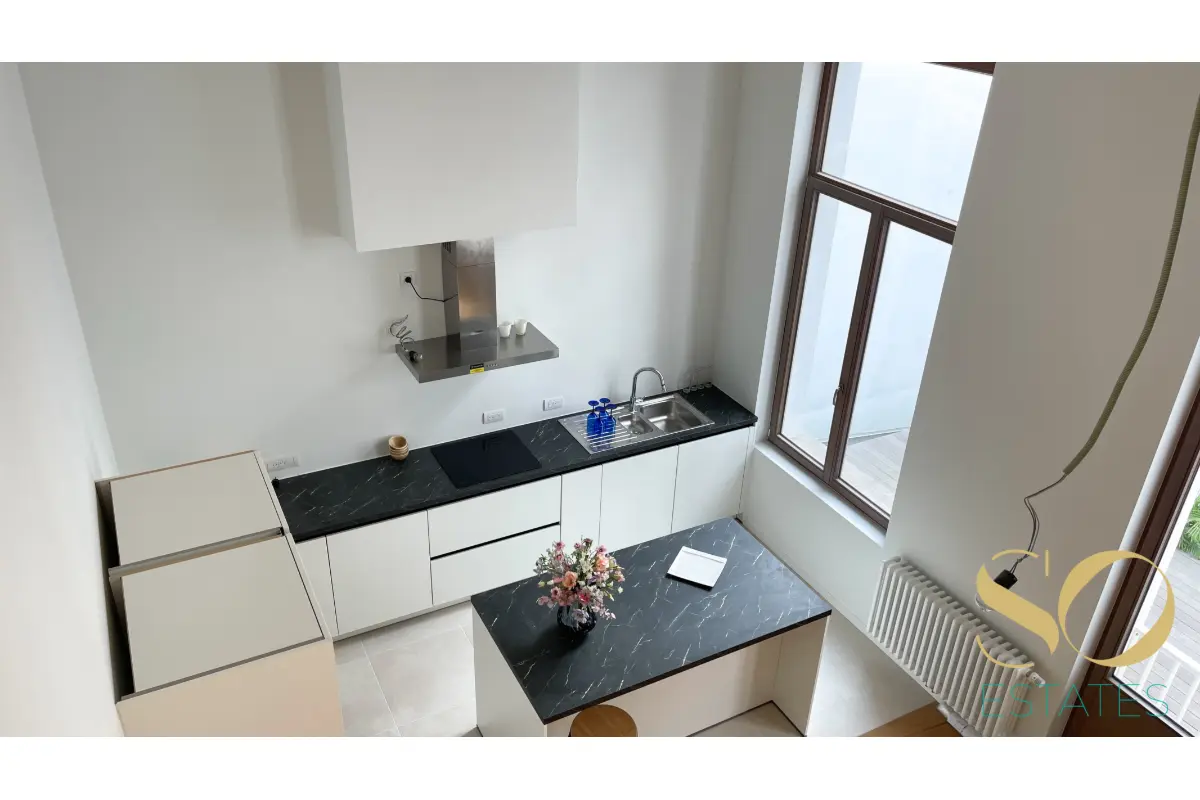 Appartement te  koop in Brussel 1000 489000.00€ 2 slaapkamers 141.00m² - Zoekertje 769329