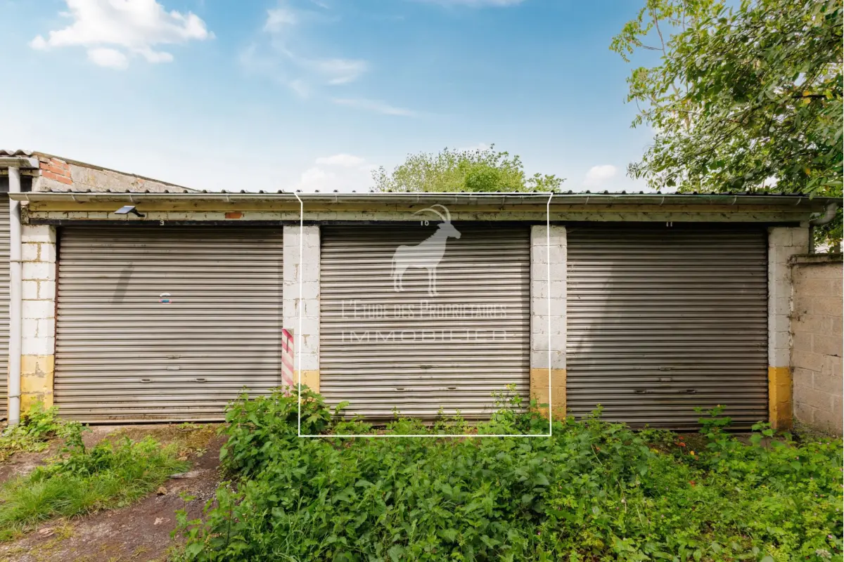 Parking & garage te  koop in Marcinelle 6001 11999.00€  slaapkamers m² - Zoekertje 769510