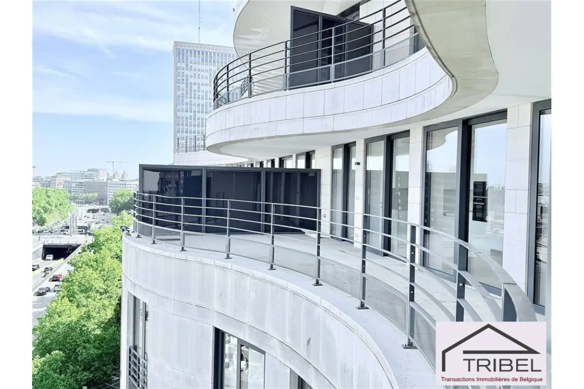 Appartement te  in Elsene 1050 4000.00€ 3 slaapkamers 165.00m² - Zoekertje 769471