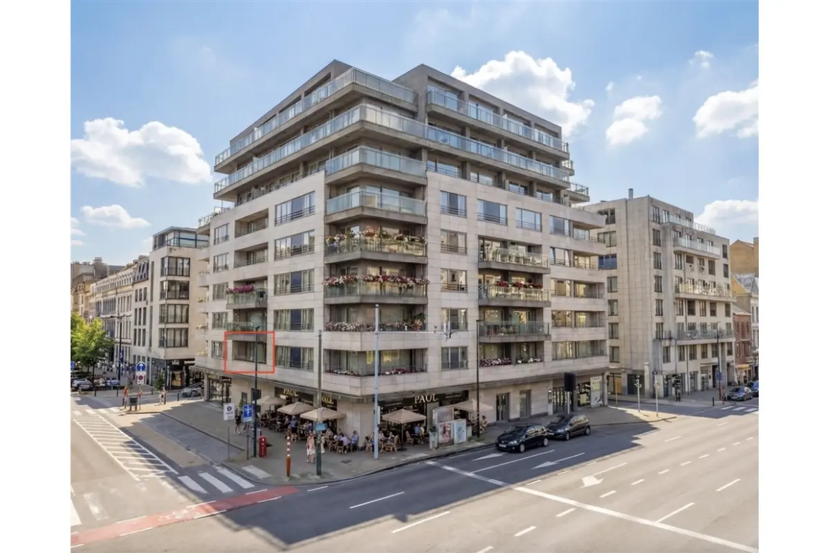 Appartement te  koop in Brussel 1000 360000.00€ 2 slaapkamers 83.00m² - Zoekertje 770017