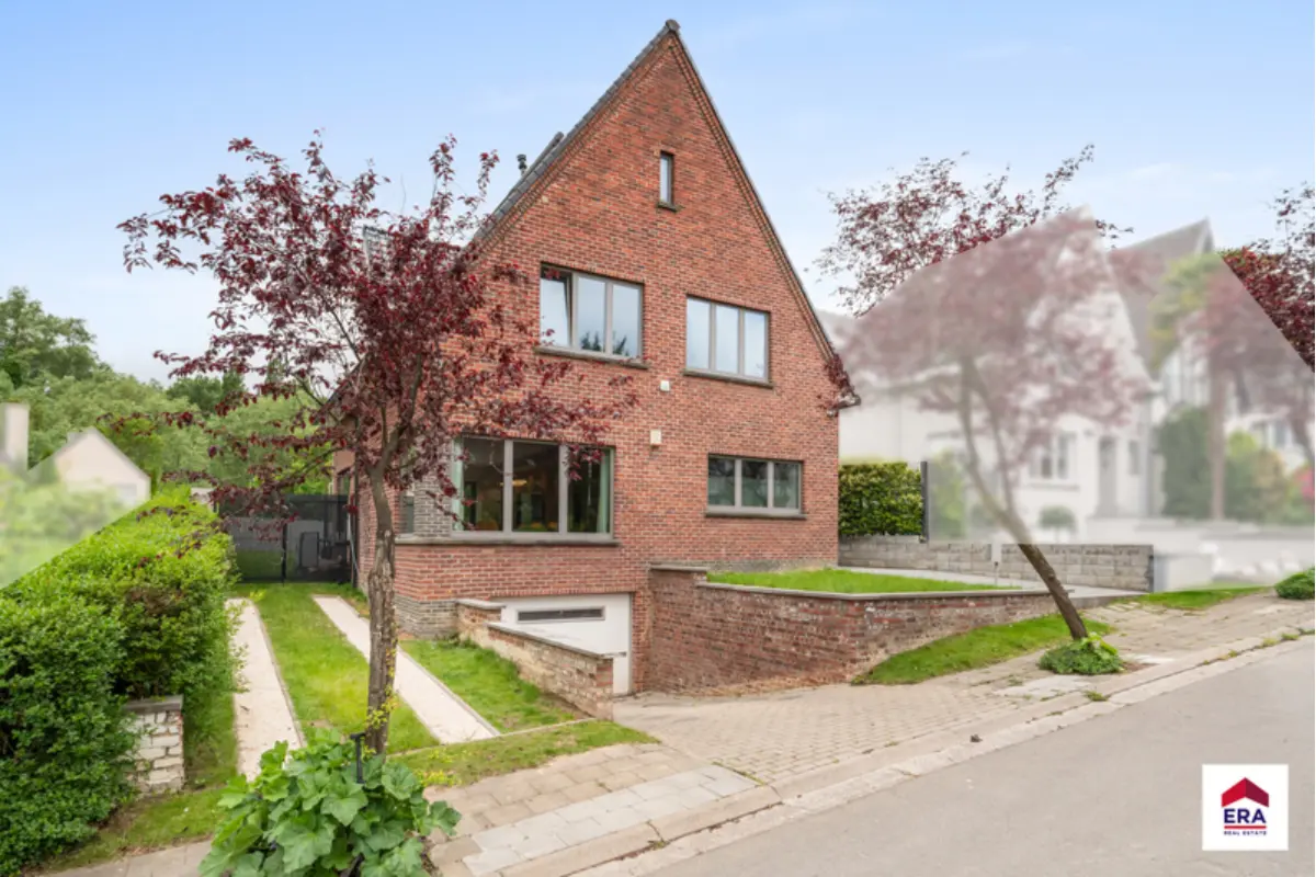 Villa te  koop in Dilbeek 1700 799000.00€ 5 slaapkamers 196.00m² - Zoekertje 769455