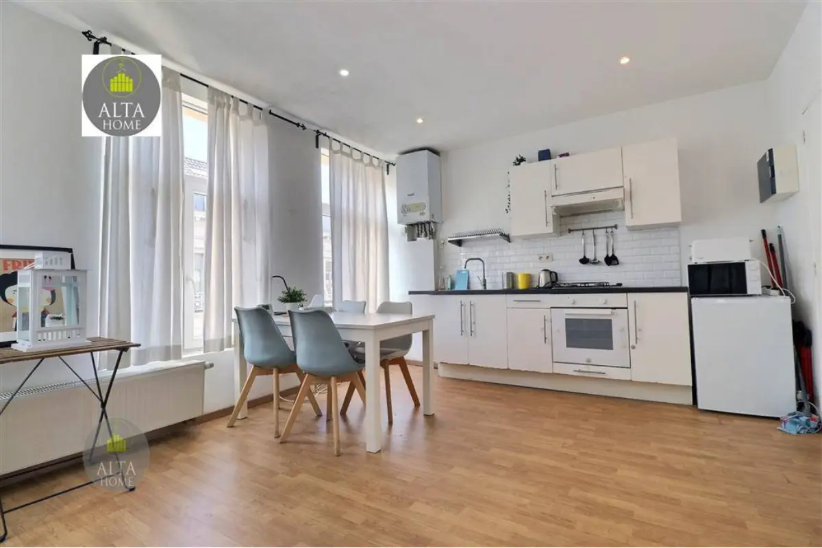 Appartement te  in Sint-Gillis 1060 175000.00€ 1 slaapkamers 40.00m² - Zoekertje 769570