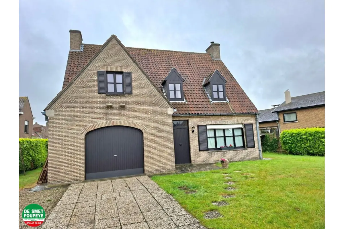 Villa te  koop in Brugge 8000 495000.00€ 3 slaapkamers 227.00m² - Zoekertje 770341