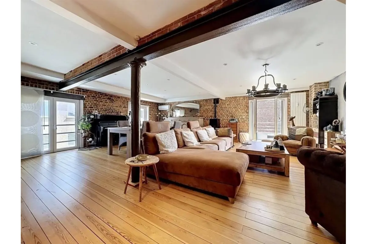 Loft à vendre à Tubize 1480 385000.00€ 3 chambres 156.00m² - annonce 769620