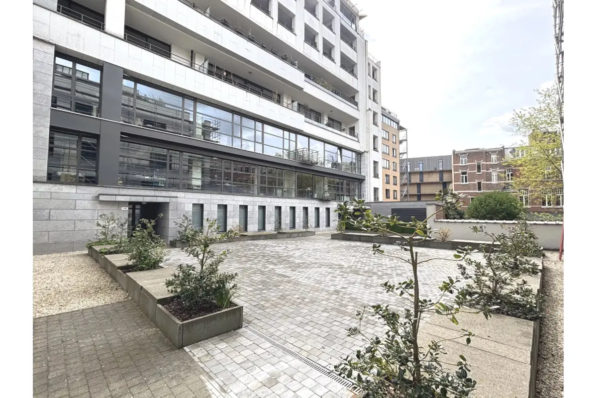 Appartement te  koop in Brussel 1000 675000.00€ 1 slaapkamers 148.00m² - Zoekertje 770622