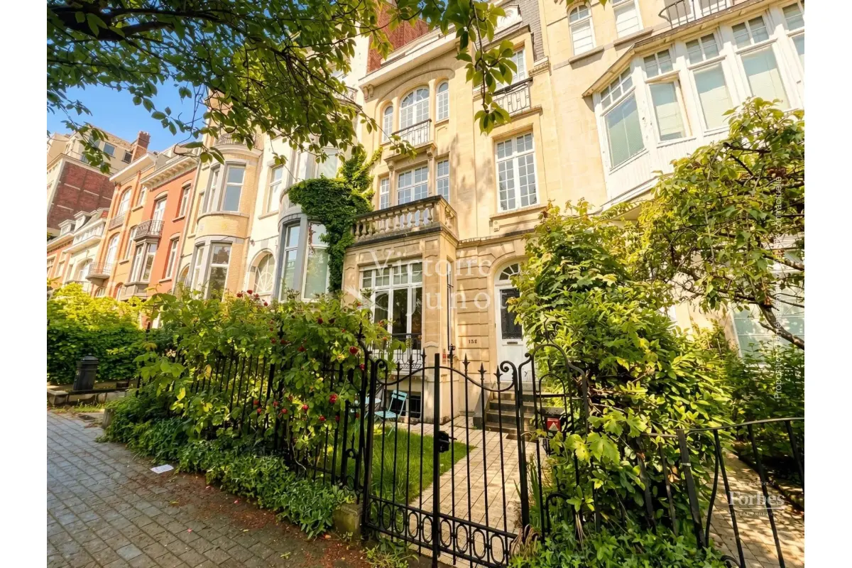 Maison à louer à Woluwe-Saint-Lambert 1200 3800.00€ 6 chambres 360.00m² - annonce 771327