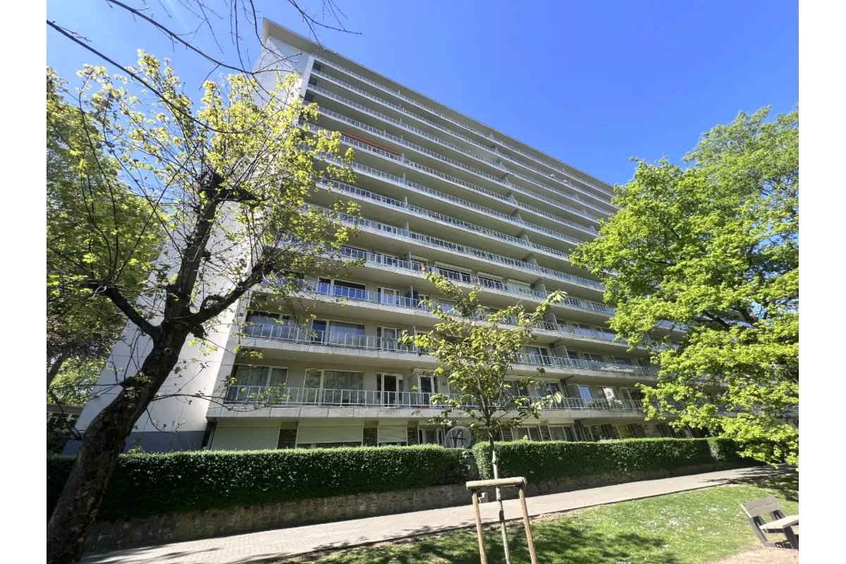 Appartement à  à Woluwe-Saint-Lambert 1200 250000.00€ 1 chambres 56.00m² - annonce 770608