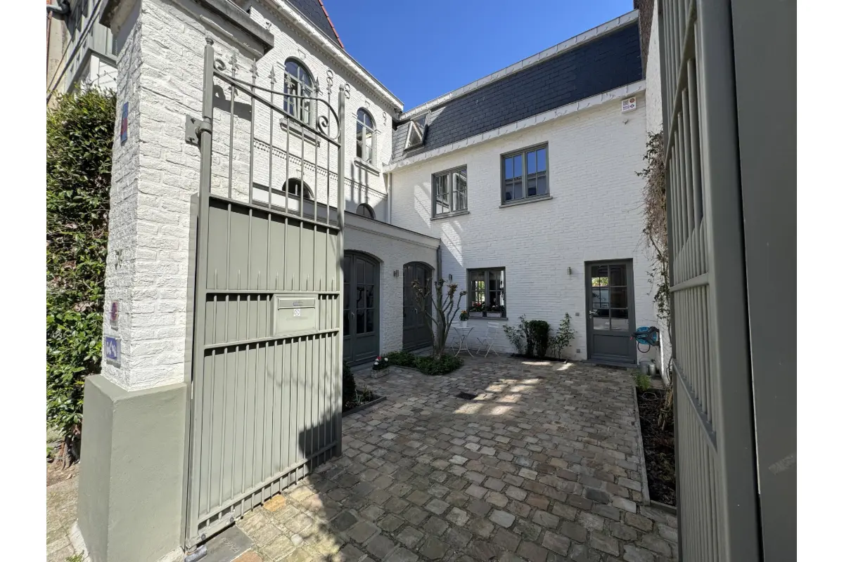 Maison à vendre à Uccle 1180 990000.00€ 4 chambres 231.00m² - annonce 770561
