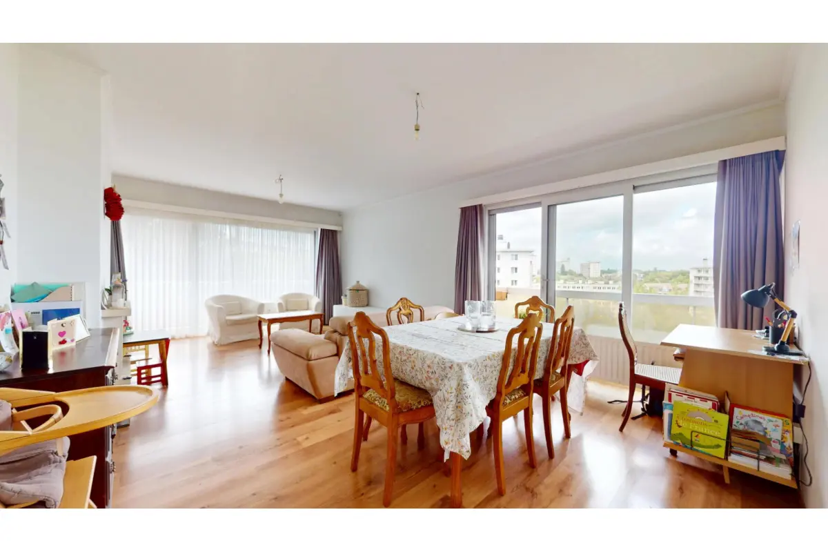 Appartement te  koop in Sint-Lambrechts-Woluwe 1200 395000.00€ 3 slaapkamers 104.00m² - Zoekertje 770815