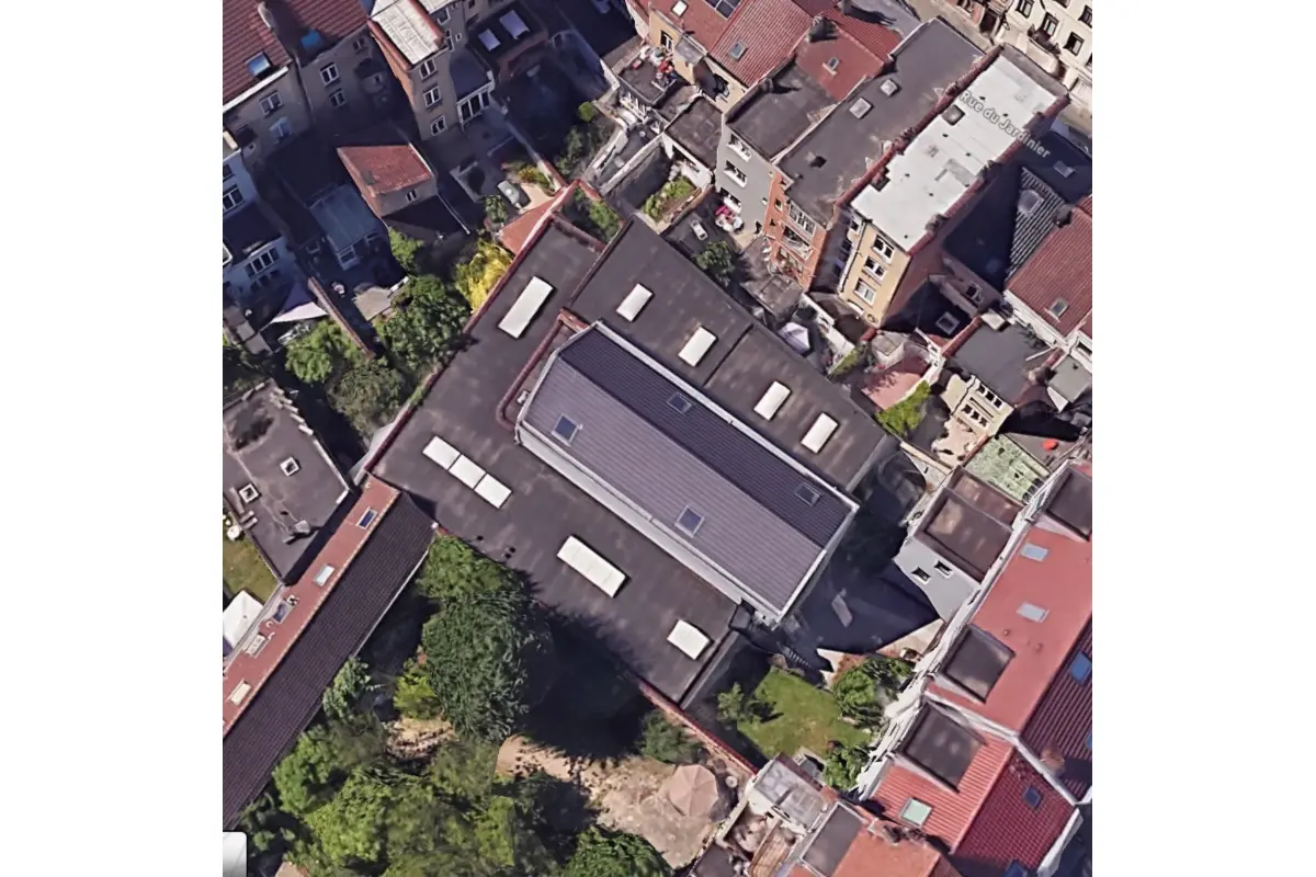 Handelszaak te  koop in Sint-Jans-Molenbeek 1080 720000.00€  slaapkamers 600.00m² - Zoekertje 771030