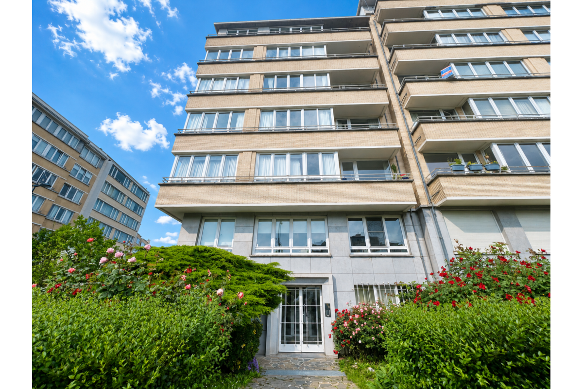 Appartement te  in Etterbeek 1040 1550.00€ 2 slaapkamers 111.00m² - Zoekertje 770971