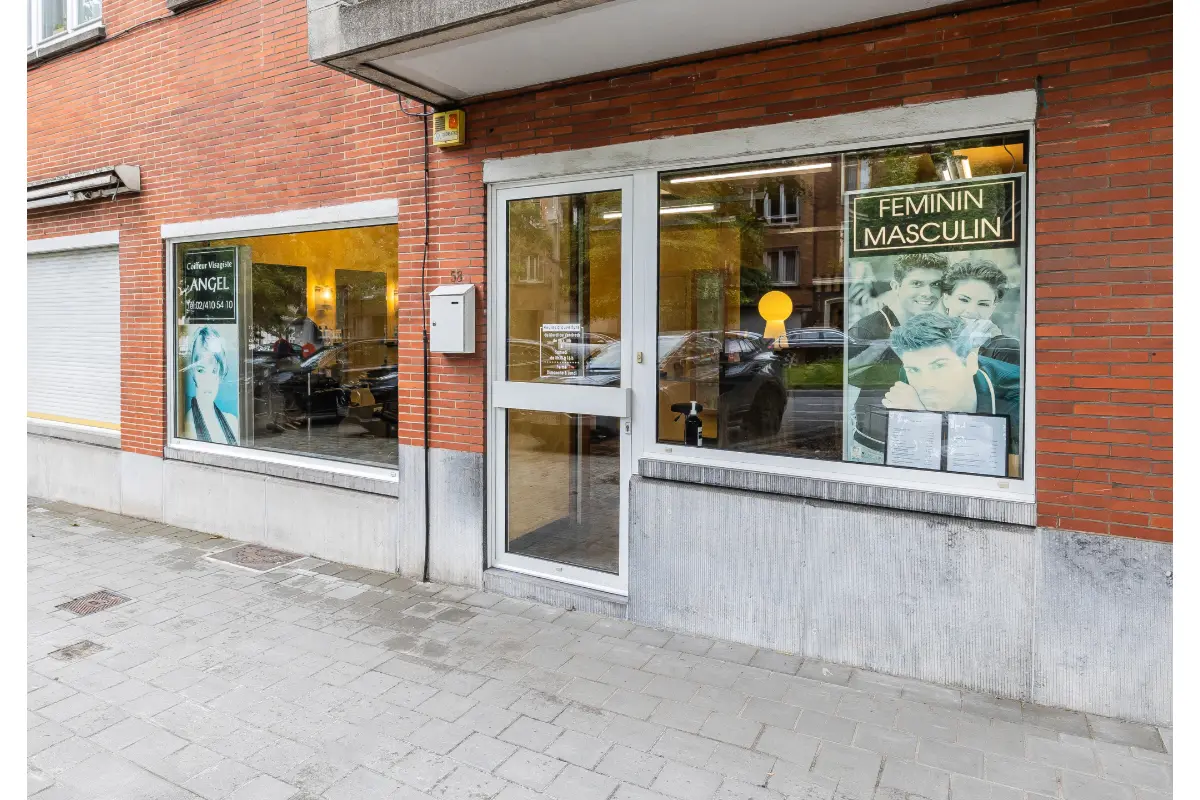 Handelszaak te  koop in Koekelberg 1081 175000.00€  slaapkamers 50.00m² - Zoekertje 770658