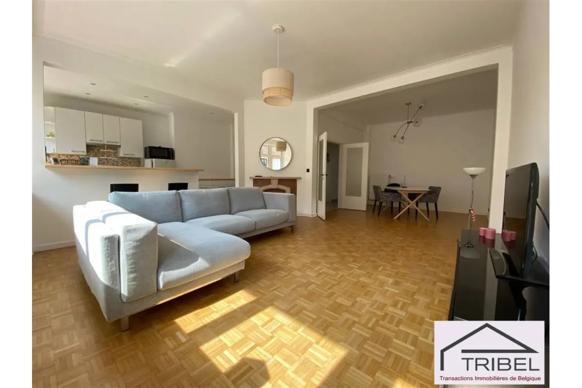 Appartement te  in Elsene 1050 1300.00€ 2 slaapkamers 95.00m² - Zoekertje 770701