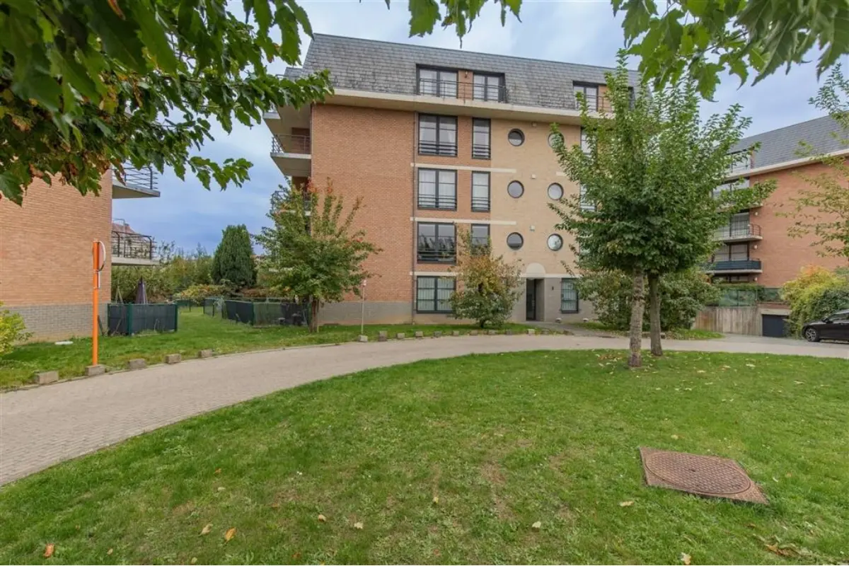 Appartement à vendre à Berchem-Sainte-Agathe 1082 325000.00€ 3 chambres 105.00m² - annonce 771646