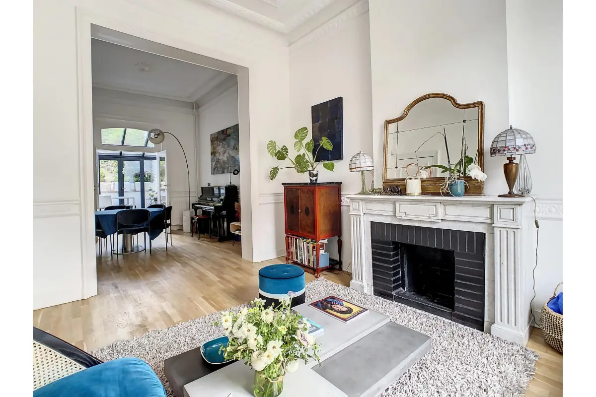 Huis te  huur in Ukkel 1180 3750.00€ 4 slaapkamers 330.00m² - Zoekertje 772250