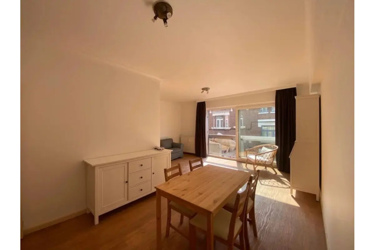 Appartement te  in Ukkel 1180 165000.00€ 1 slaapkamers 54.00m² - Zoekertje 772237