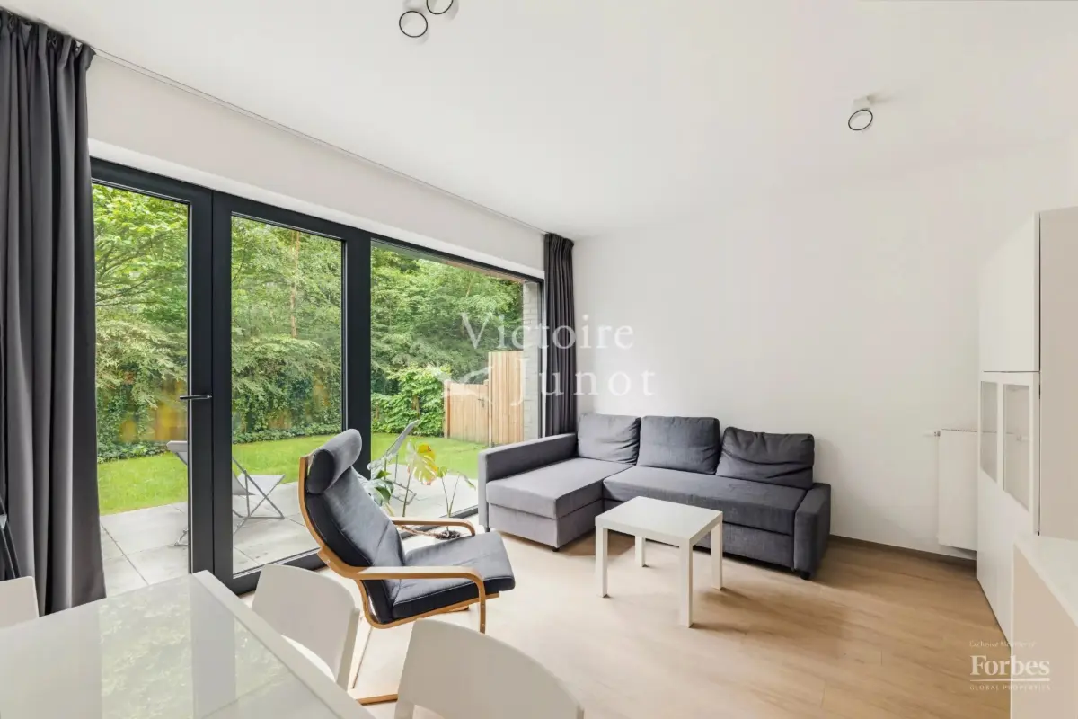 Appartement te  koop in Sint-Lambrechts-Woluwe 1200 330000.00€ 1 slaapkamers 55.00m² - Zoekertje 771558