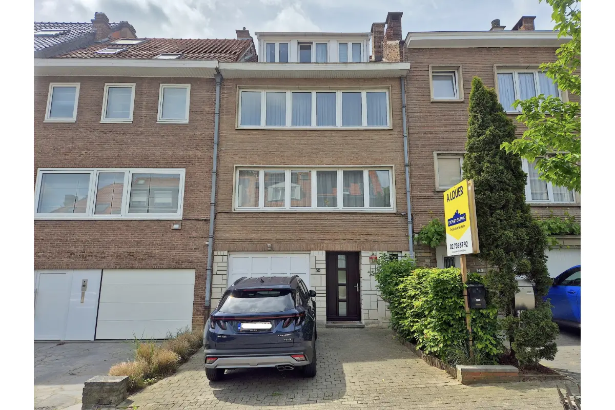 Maison à louer à Woluwe-Saint-Lambert 1200 2400.00€ 4 chambres 194.00m² - annonce 771386