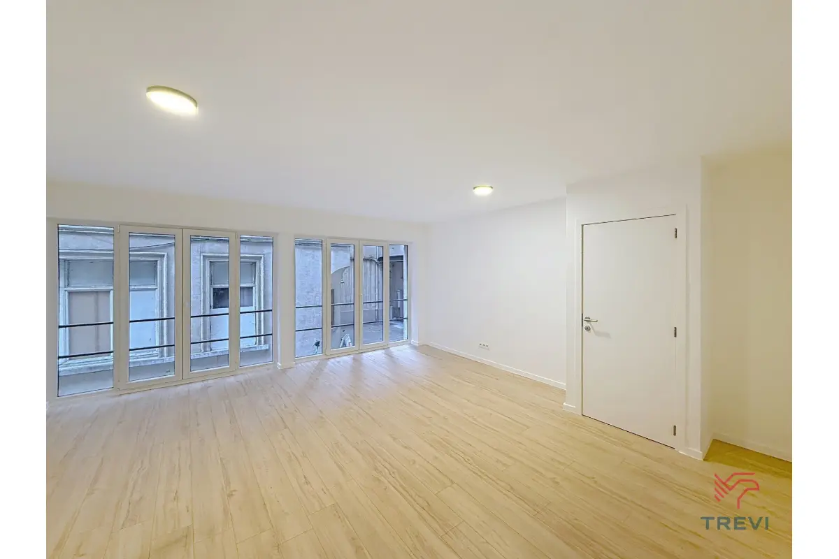 Studio à louer à Bruxelles 1000 900.00€ 0 chambres 50.00m² - annonce 772773