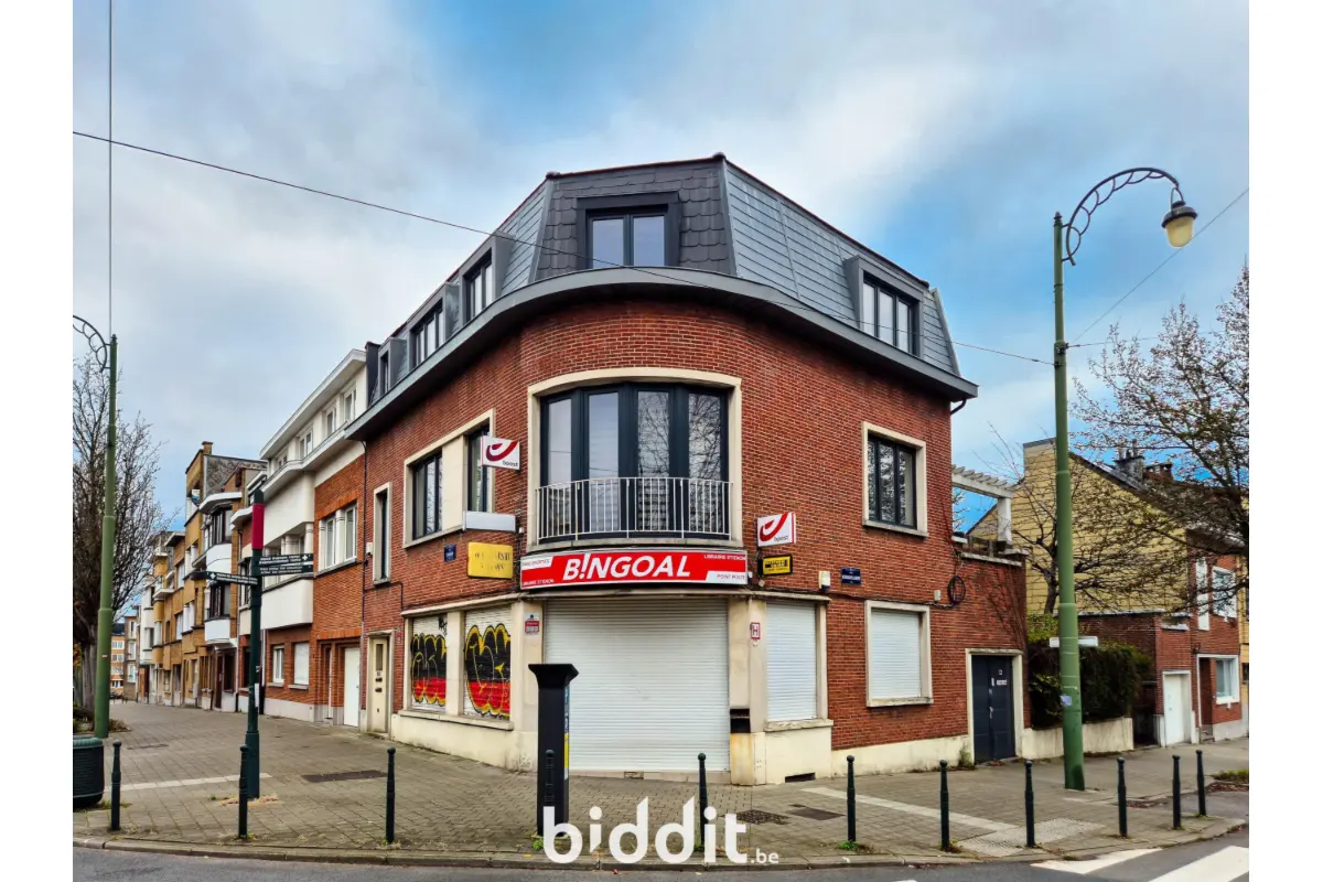 Handelszaak te  koop in Laken 1020 300000.00€  slaapkamers m² - Zoekertje 772867