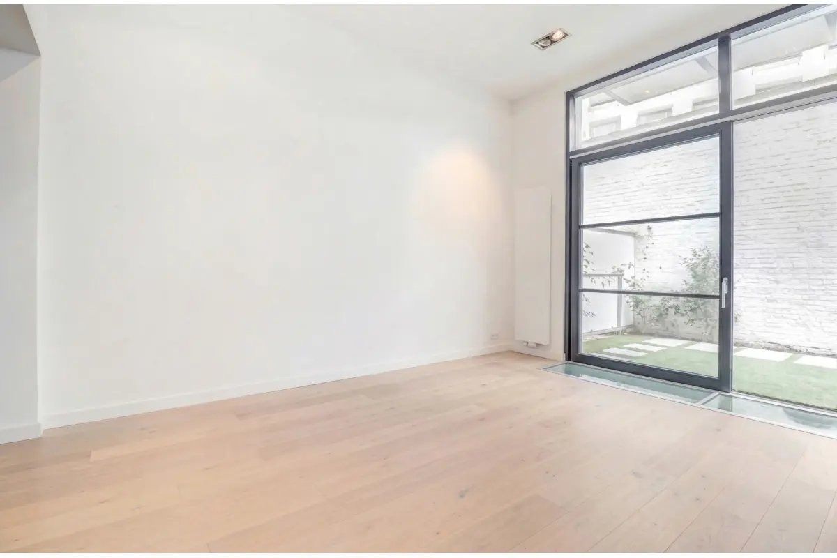 Rez-de-chaussée à louer à Bruxelles 1000 1750.00€ 2 chambres 140.00m² - annonce 772868