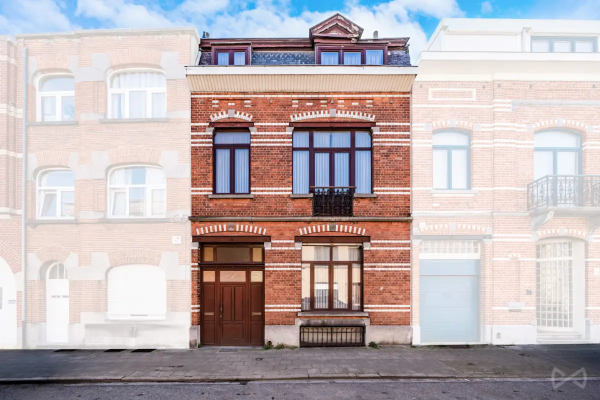 Mixgebouw te  koop in Oudergem 1160 449000.00€ 3 slaapkamers 235.00m² - Zoekertje 772715