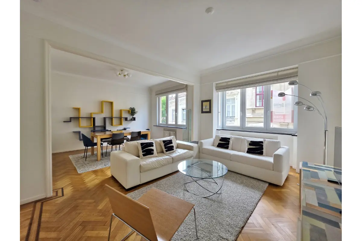 Appartement te  in Elsene 1050 1400.00€ 1 slaapkamers 81.00m² - Zoekertje 773279