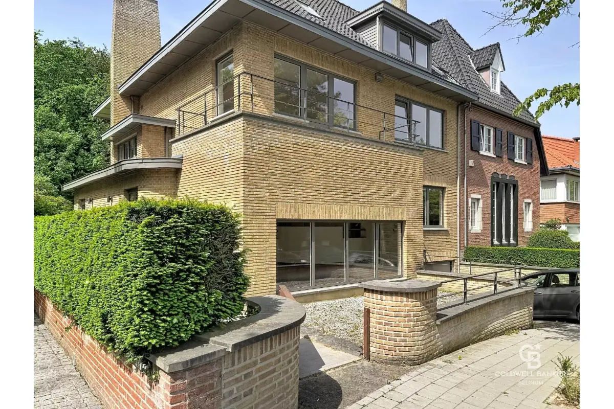 Maison à louer à Uccle 1180 5000.00€ 5 chambres 370.00m² - annonce 773530