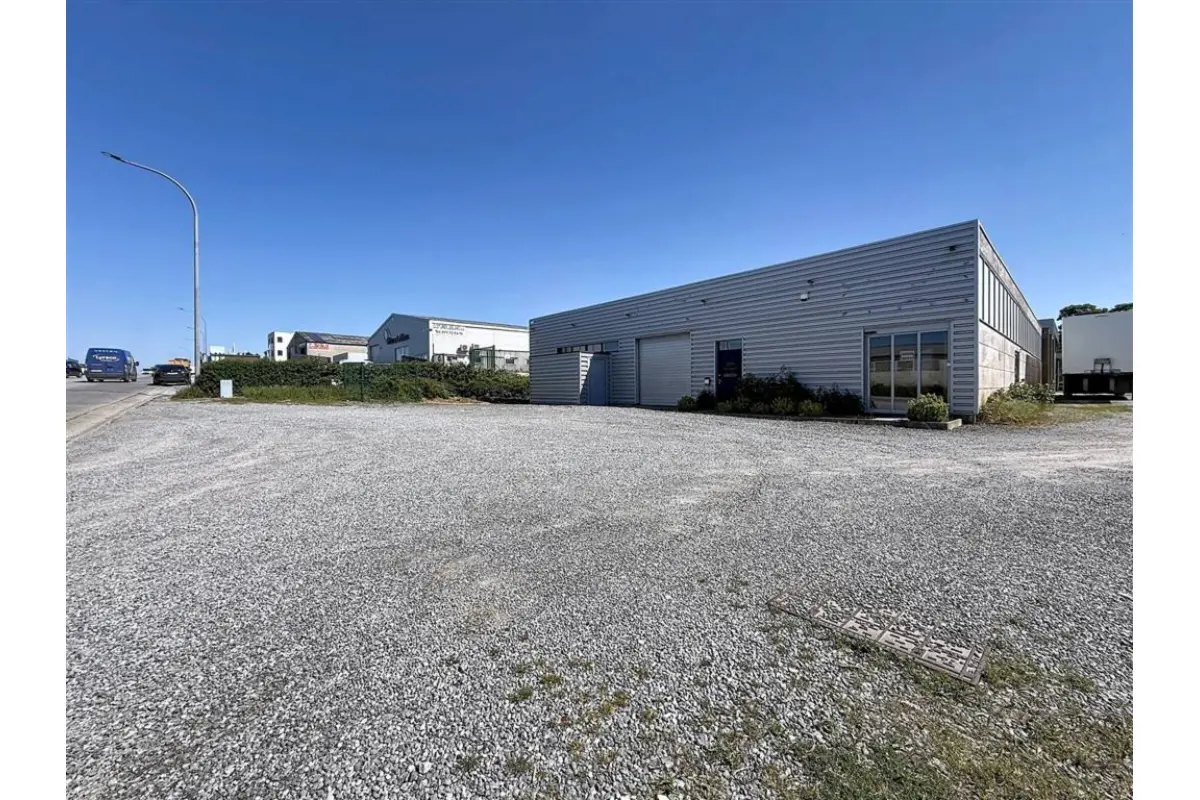 Commerce à louer à Mettet 5640 3000.00€  chambres m² - annonce 773087