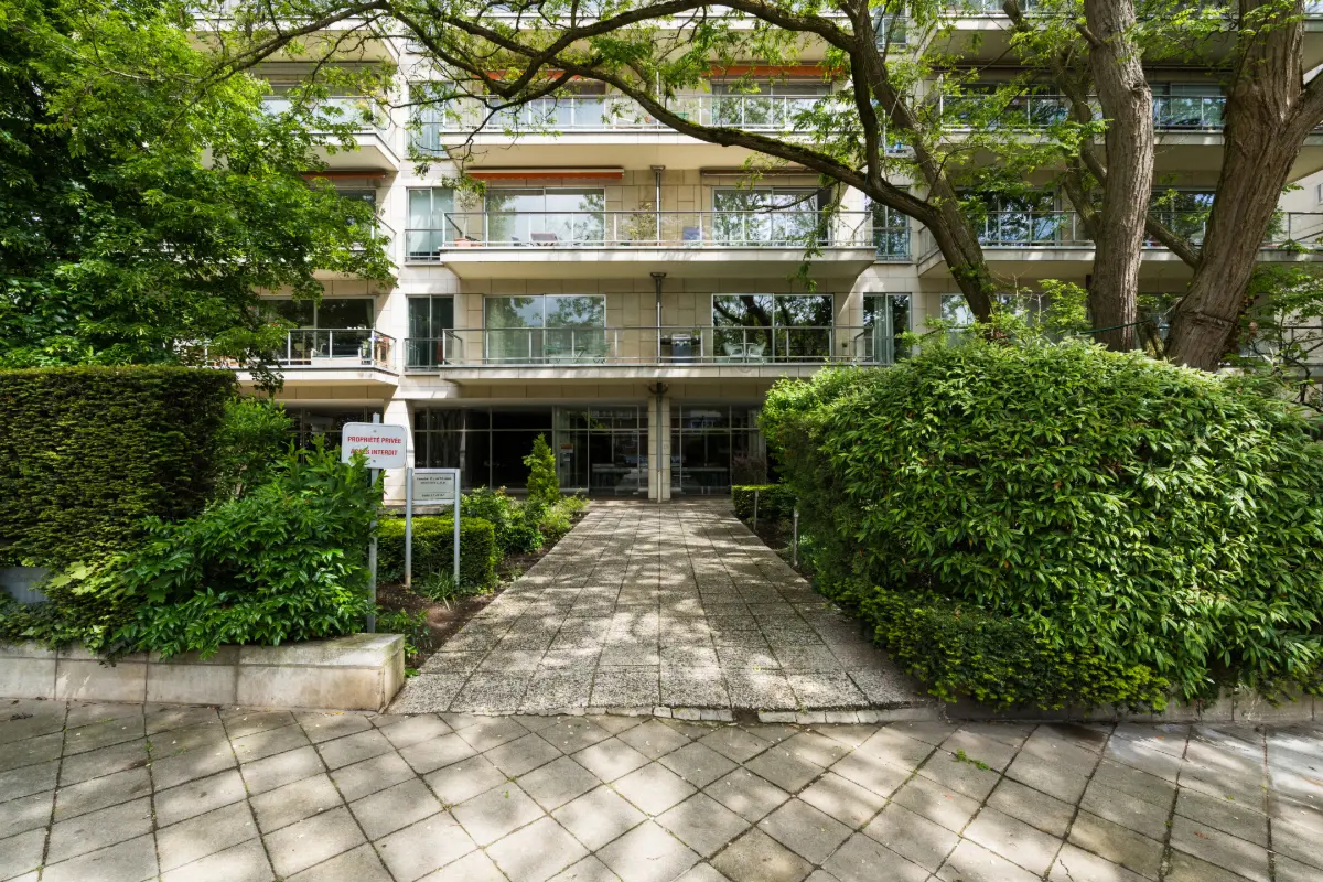 Handelszaak te  koop in Elsene 1050 340000.00€  slaapkamers 75.00m² - Zoekertje 772700