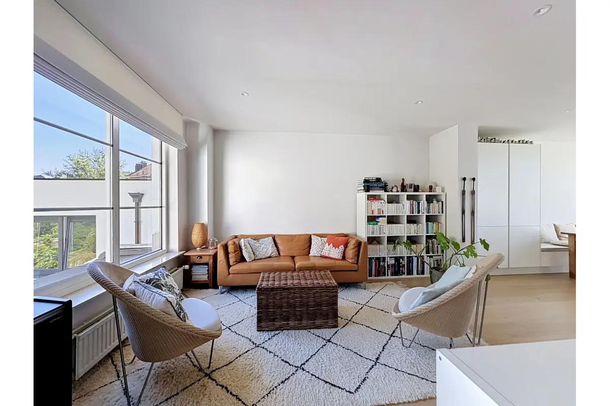 Appartement te  huur in Ukkel 1180 2100.00€ 3 slaapkamers 130.00m² - Zoekertje 773401
