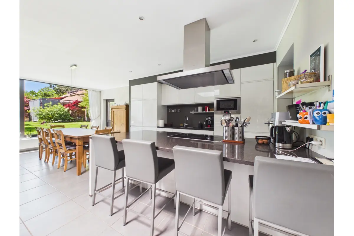 Autre à vendre à Braine-l'Alleud 1420 690000.00€ 5 chambres 285.00m² - annonce 773698