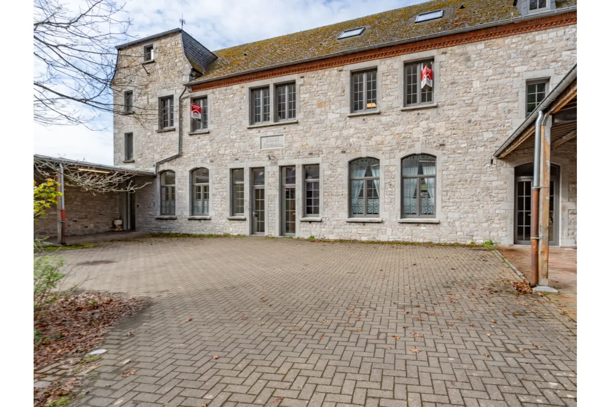 Autre à vendre à Dinant 5500 750000.00€ 4 chambres 760.00m² - annonce 773599