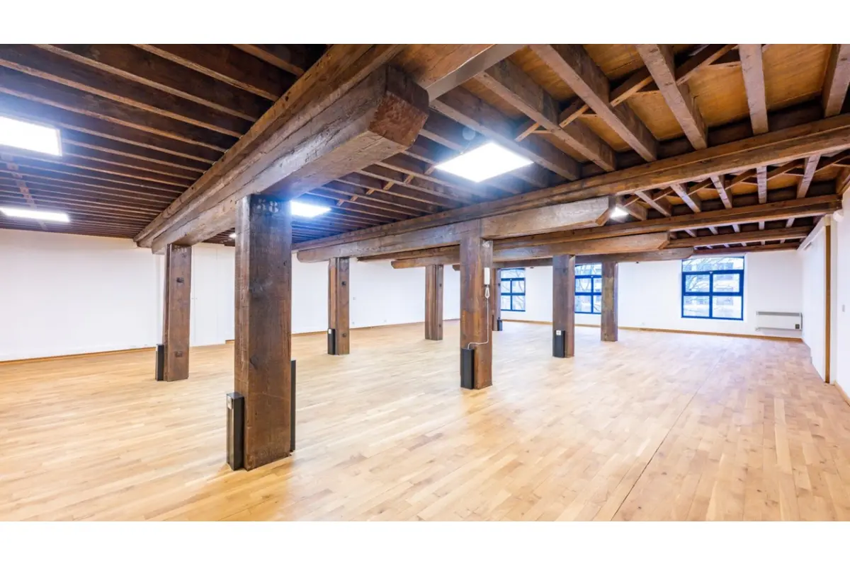 Handelszaak te  huur in Antwerpen 2000 1969.00€  slaapkamers 225.00m² - Zoekertje 774780