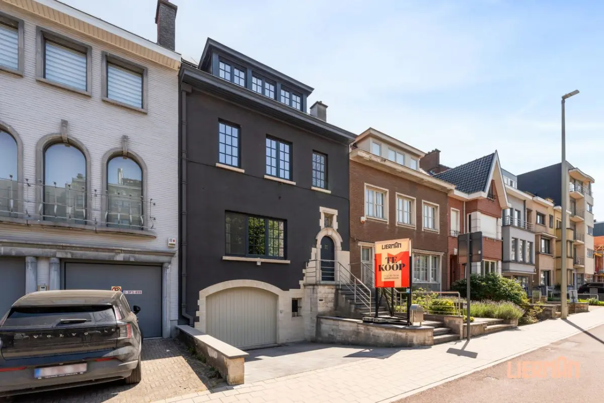 Château à vendre à Alost 9300 745000.00€ 4 chambres 285.00m² - annonce 774763