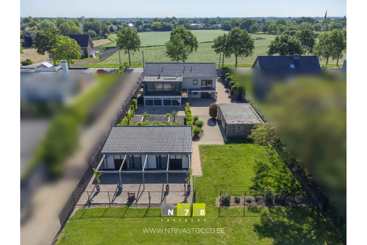 Huis te  koop in Maaseik 3680 749000.00€ 3 slaapkamers 295.00m² - Zoekertje 774222