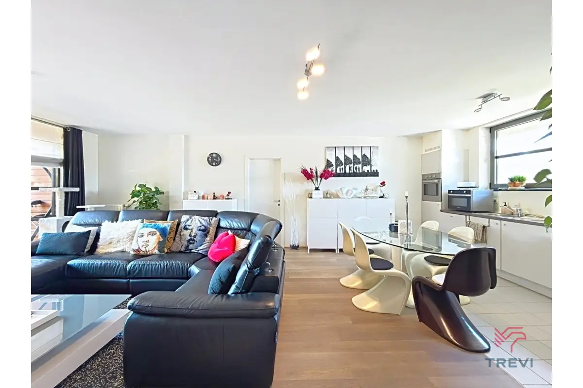 Appartement te  huur in Jette 1090 1700.00€ 3 slaapkamers 108.00m² - Zoekertje 774433
