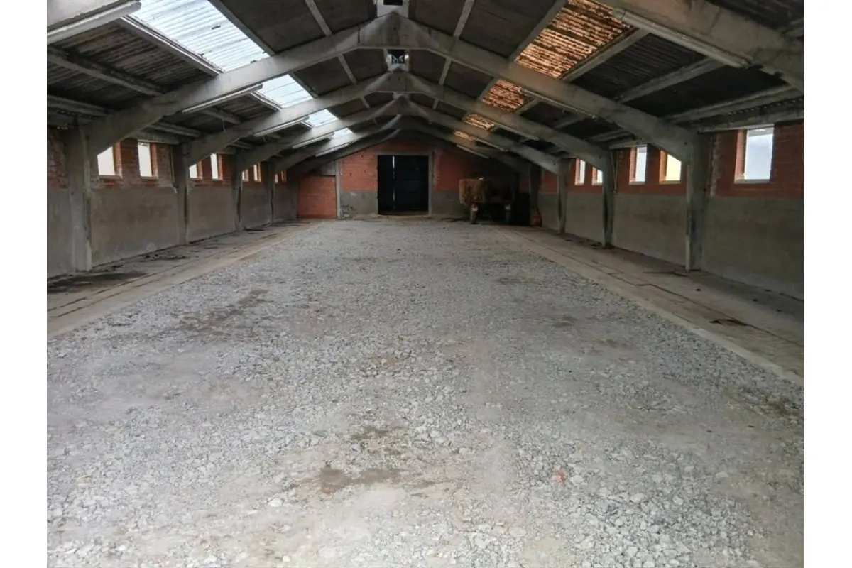 Handelszaak te  huur in Bury 7602 750.00€  slaapkamers 360.00m² - Zoekertje 774649