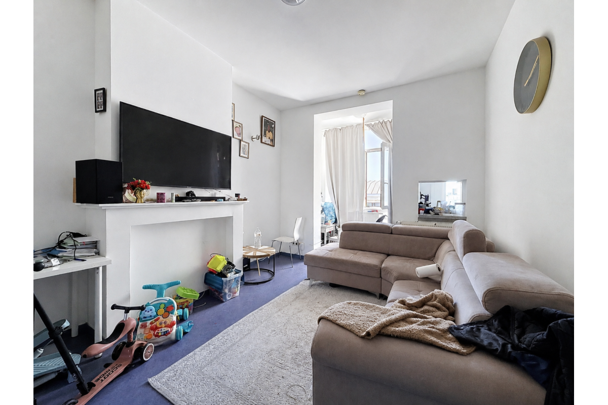 Appartement te  in Sint-Gillis 1060 225000.00€ 2 slaapkamers 69.00m² - Zoekertje 775224