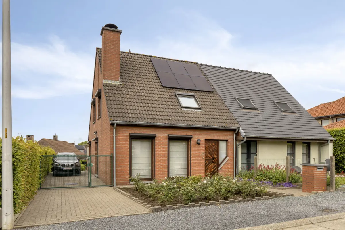 Huis te  koop in Hal 1500 445000.00€ 3 slaapkamers 116.00m² - Zoekertje 774288
