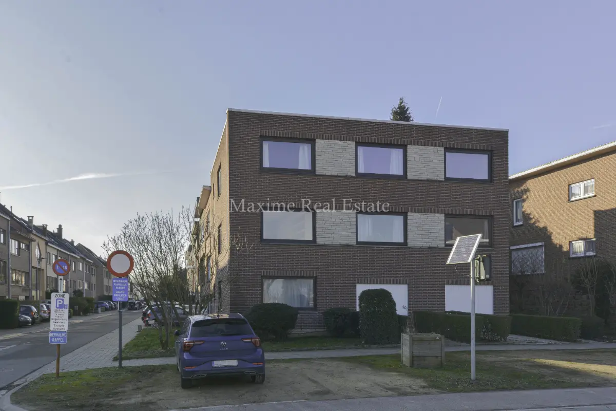 Studio à  à Kraainem 1950 790.00€  chambres 35.00m² - annonce 774622