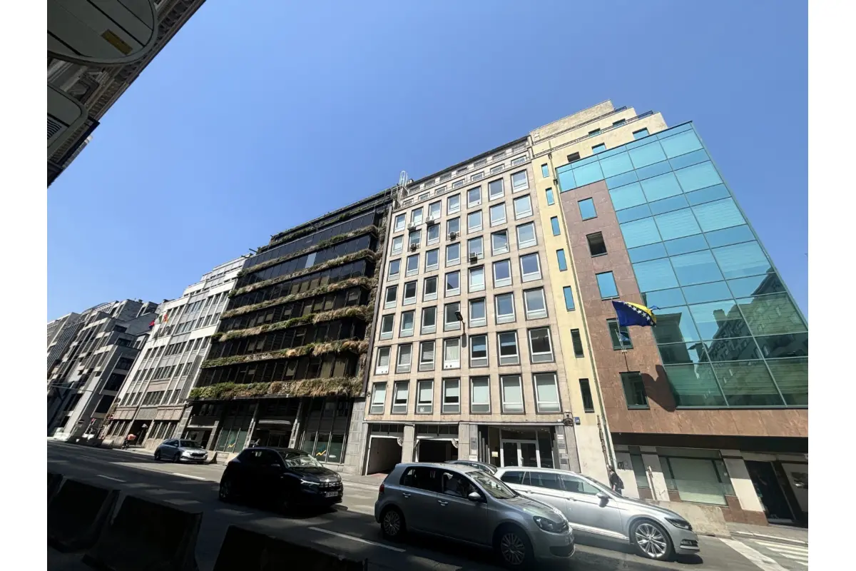 Commerce à vendre à Etterbeek 1040 400000.00€  chambres 187.00m² - annonce 774385