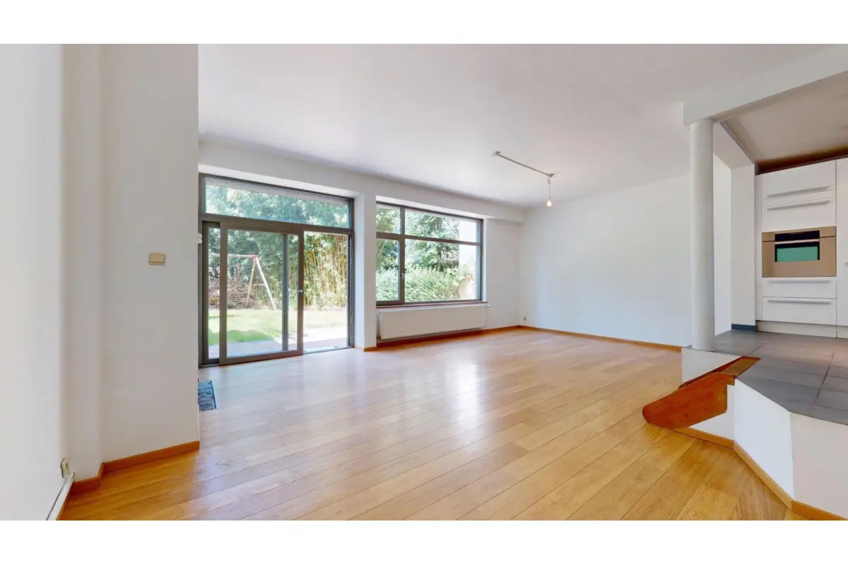 Maison à  à Woluwe-Saint-Lambert 1200 560000.00€ 4 chambres 175.00m² - annonce 775050