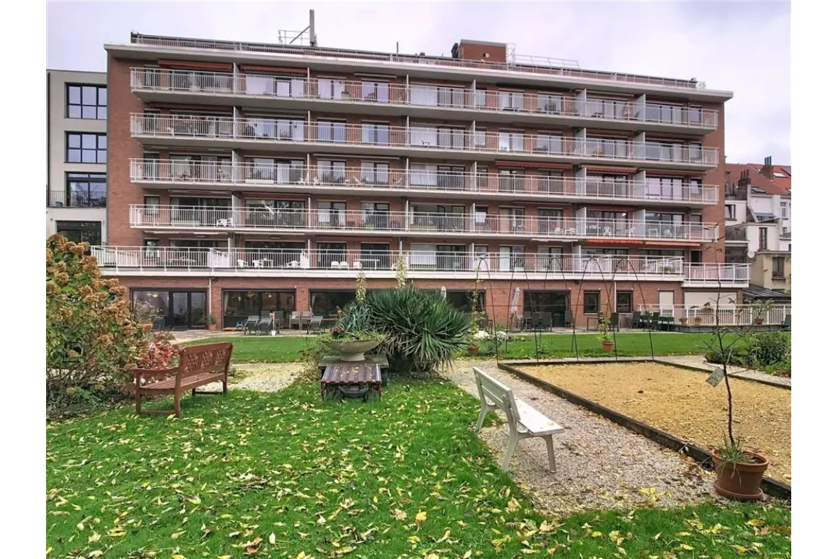 Appartement te  koop in Sint-Lambrechts-Woluwe 1200 190000.00€ 1 slaapkamers 55.00m² - Zoekertje 774577
